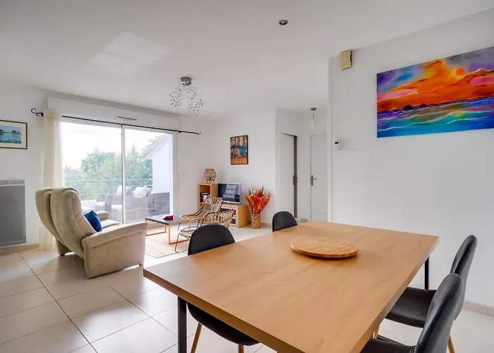 With Terrace And Parking 公寓 *